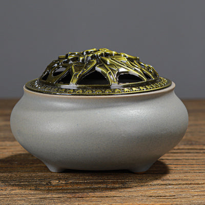 BRULE ENCENS EN PORCELAINE DE DEHUA DECOR FLORAL