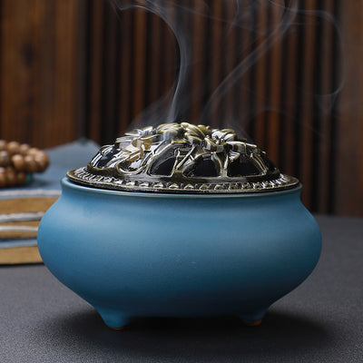 BRULE ENCENS EN PORCELAINE DE DEHUA DECOR FLORAL
