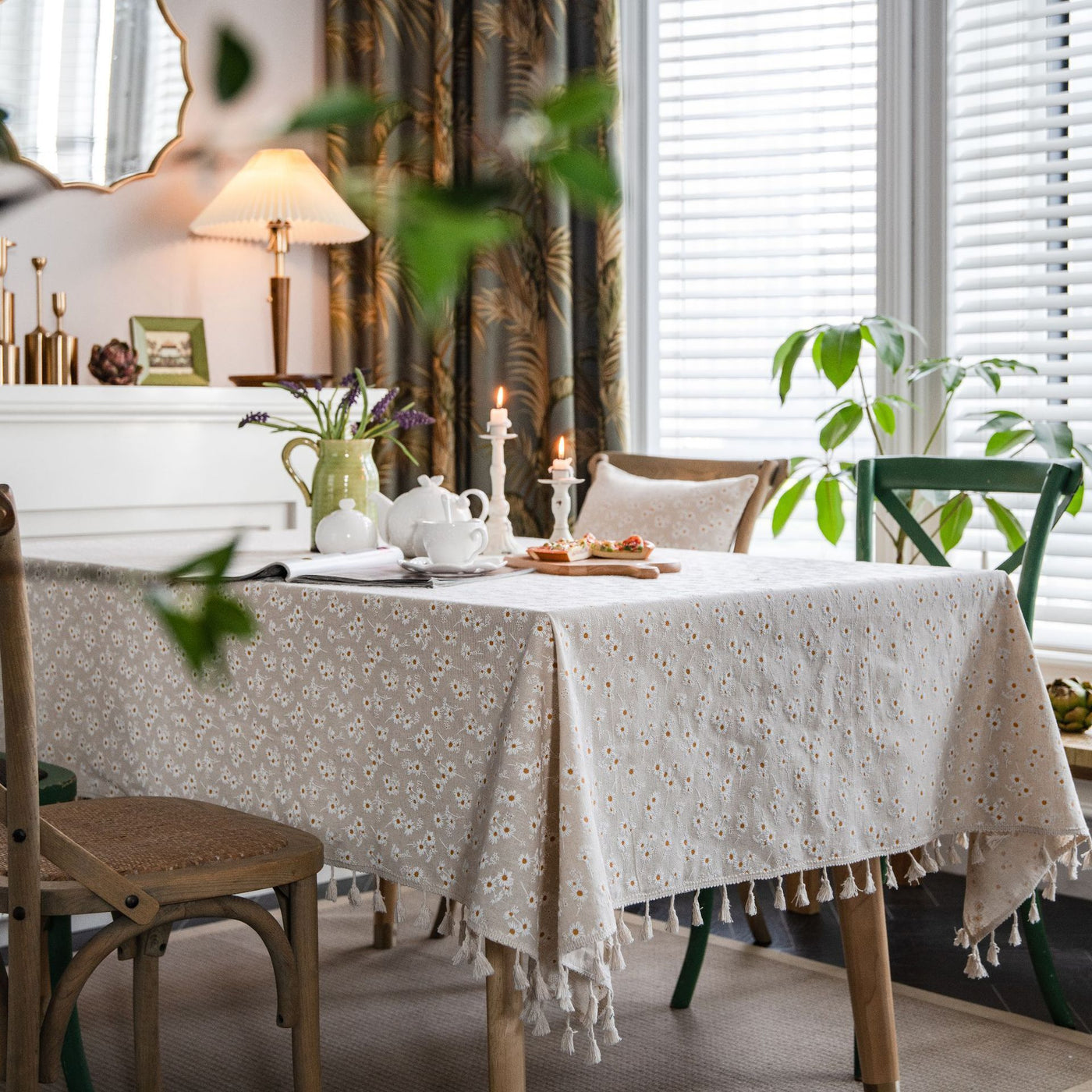 NAPPE BRODEE COTON STYLE BOHEME A POMPONS